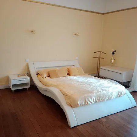 D'hotes Au Manoir Proche Bed & Breakfast